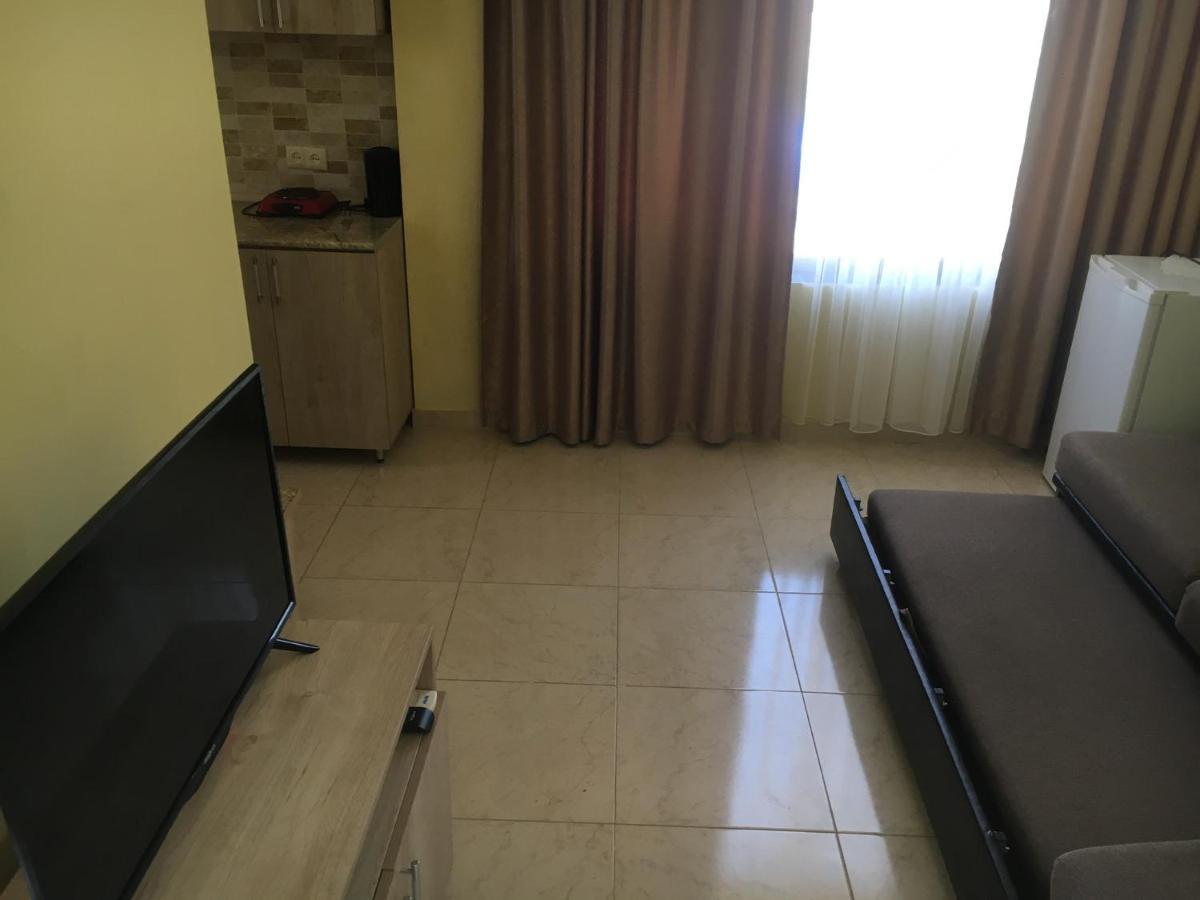 Aparthotel Family Уреки Екстериор снимка