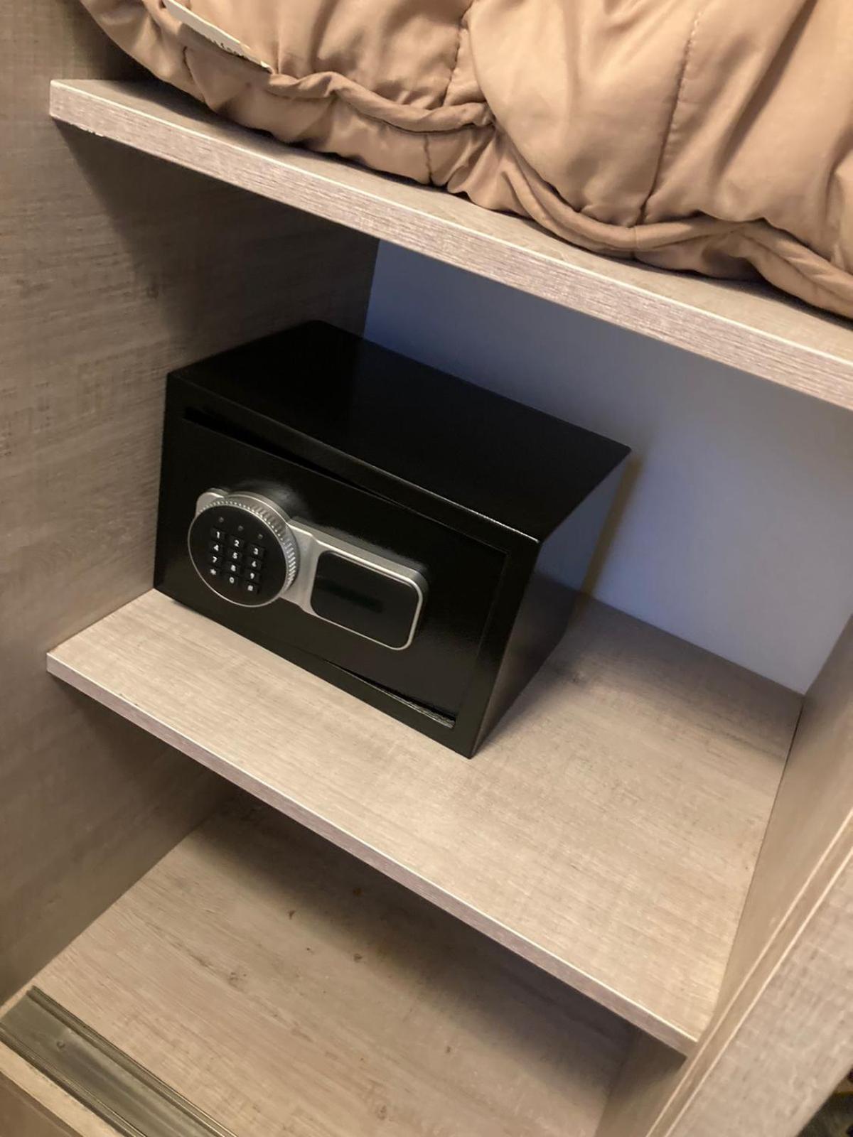 Aparthotel Family Уреки Екстериор снимка