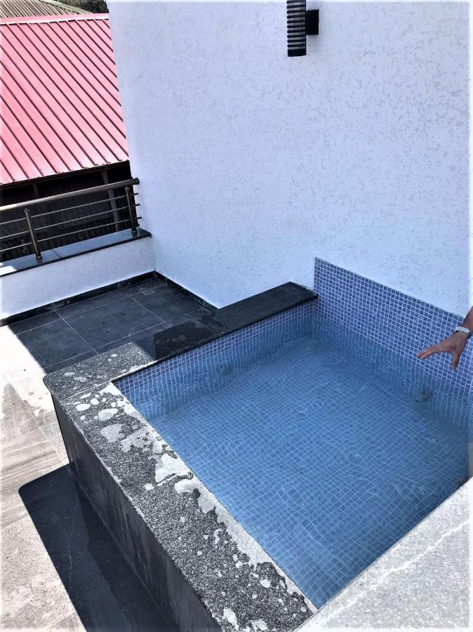Aparthotel Family Уреки Екстериор снимка
